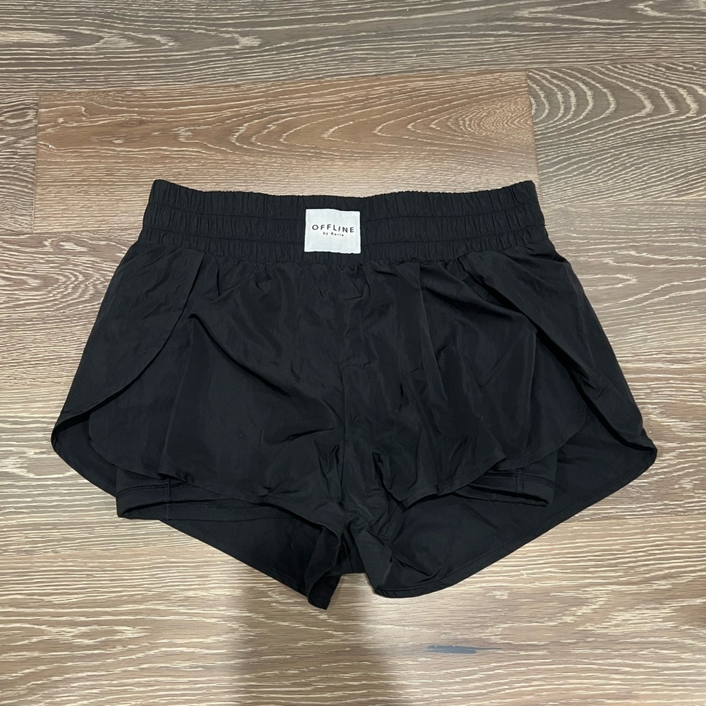 Aerie women’s medium shorts. With built in shorts underneath. Great condition.